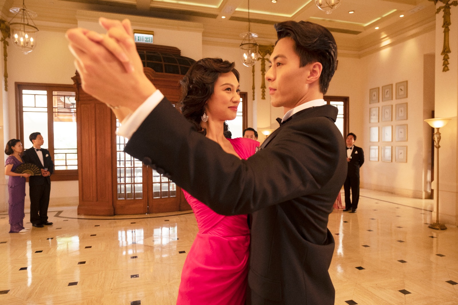 梅艷芳｜王丹妮朱鑑然鐵達時廣告片段首登場