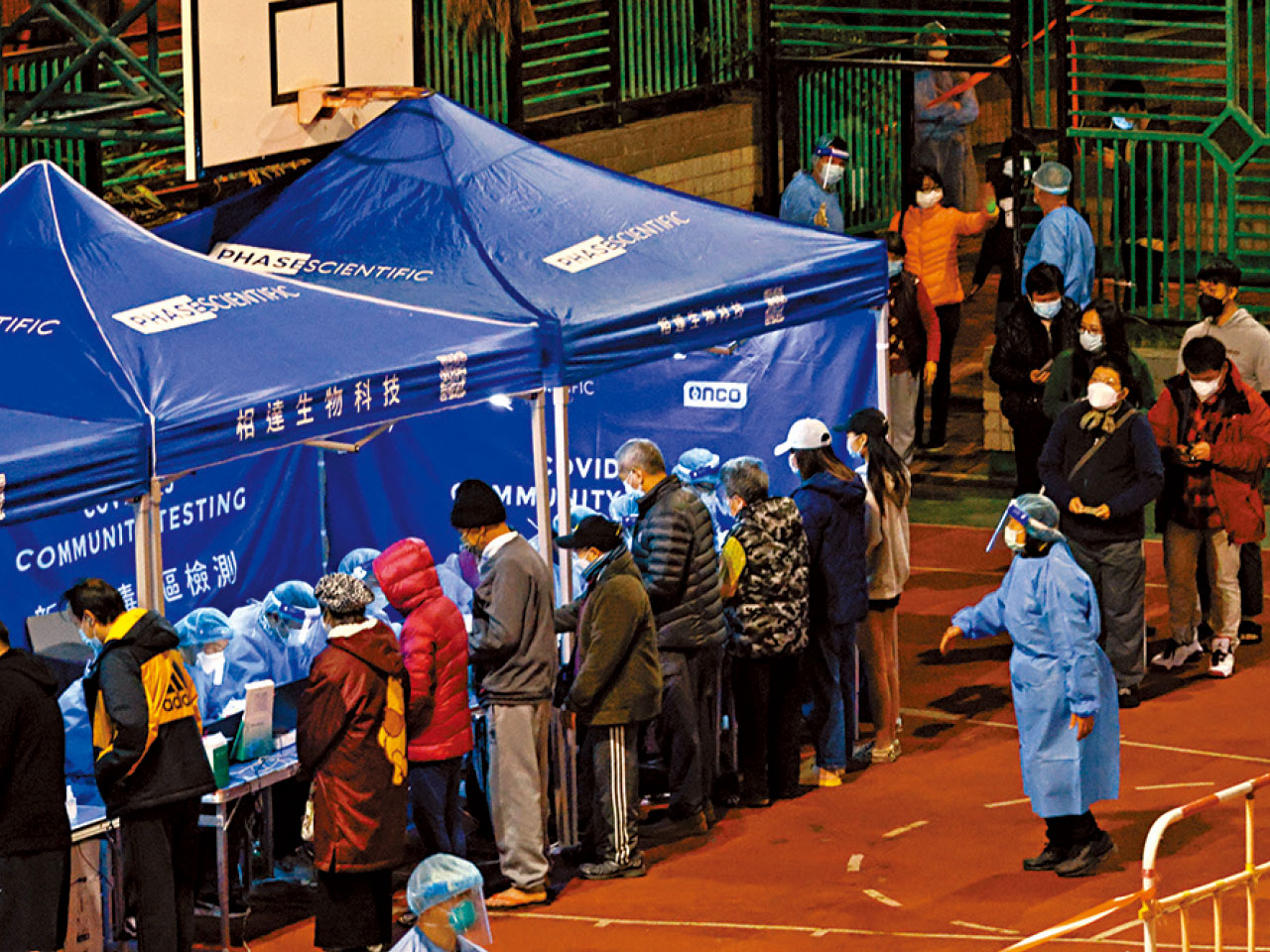 單日破千 10區重災 疫瀕崩潰 增1161確診