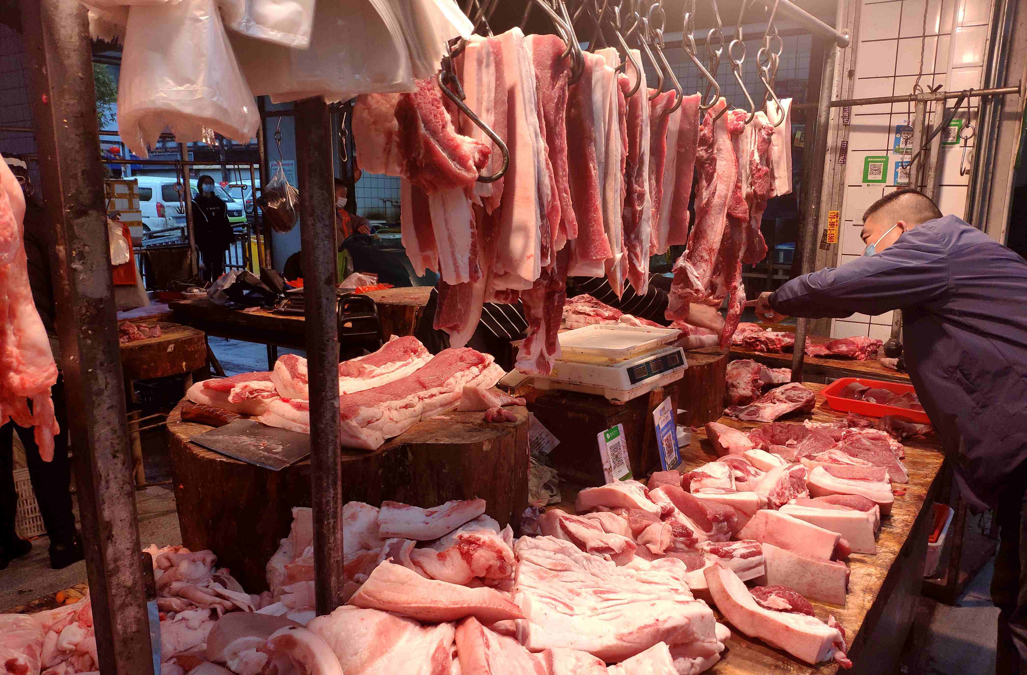 內地生豬價格持續下跌。(資料圖片)