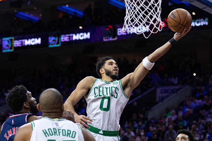 達譚為綠軍攻入28分，協助球隊大勝76人。(路透社)