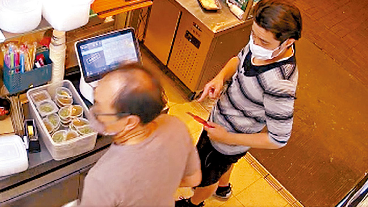 繩之以法｜𠝹刀劫葵涌食店事敗 倒蝕100元 35歲漢被捕 疑另涉3案