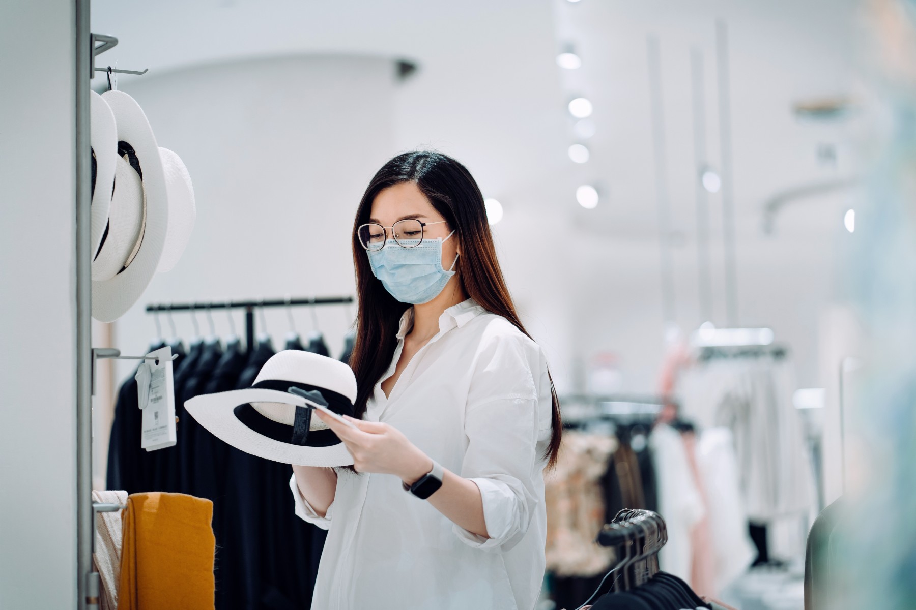 借錢丨環聯發表2021年第四季信貸行業分析報告 無抵押循環貸款新宗數勁升九成