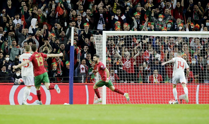 般奴費南迪斯梅開二度協助葡萄牙淘汰北馬其頓。(路透社)