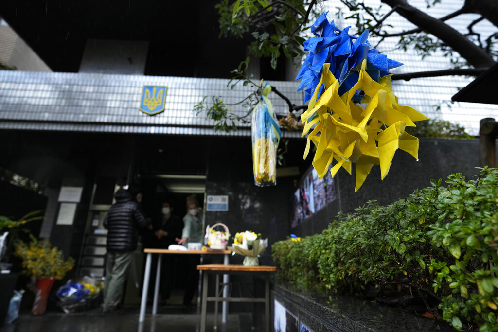 日本或將以政府專機接載部分烏克蘭難民到日本。(美聯社)