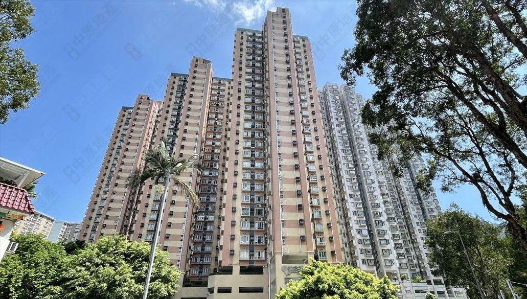 沙田愉景花園長情業主持貨31年，近日將單位易手，三房套成交價928萬，帳面升值逾五倍。（相片由中原地產提供）