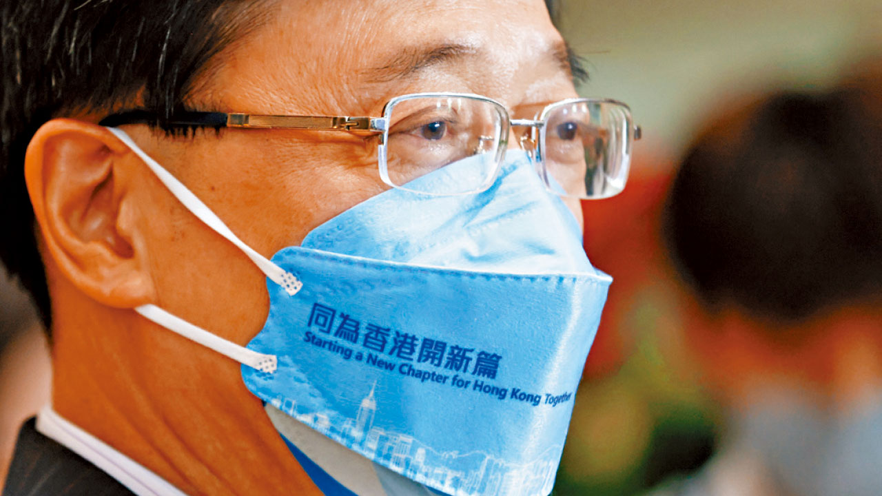 正式成特首選舉候選人 李家超：當選後與內地商「通關」