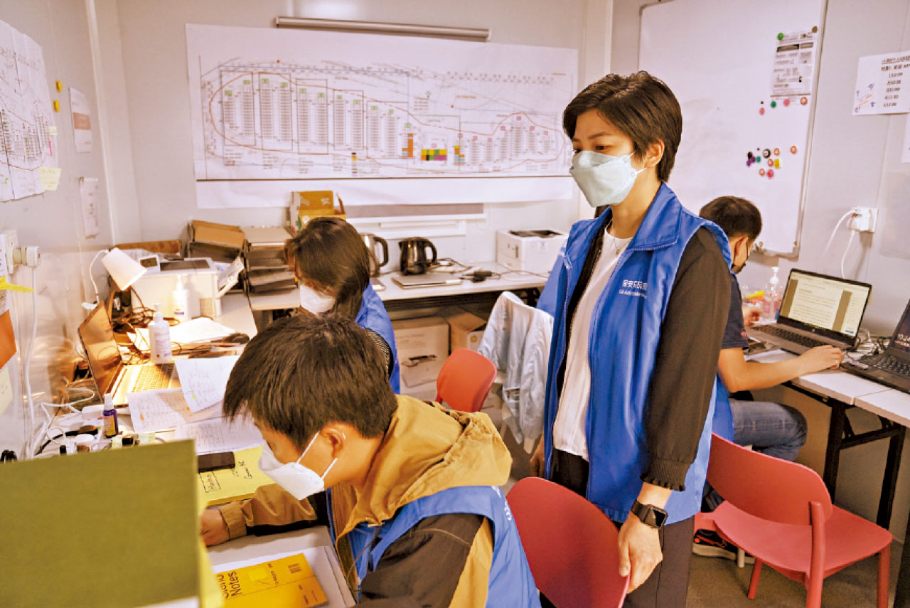 抗疫特遣隊｜警方︰管理方艙以人為本 每日抽樣驗飯盒溫度質素