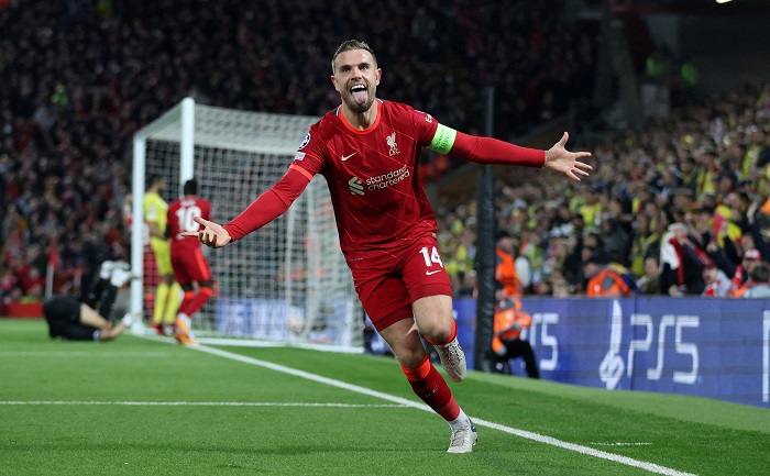 佐敦軒達臣的傳中省中對手入網，為紅軍先開紀錄。(路透社)