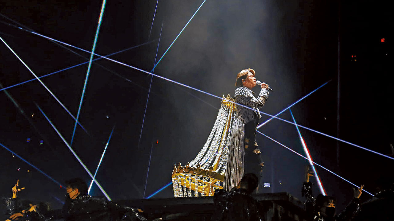 張敬軒尾場 「唔要命」唱到盡 紀念入行20周年