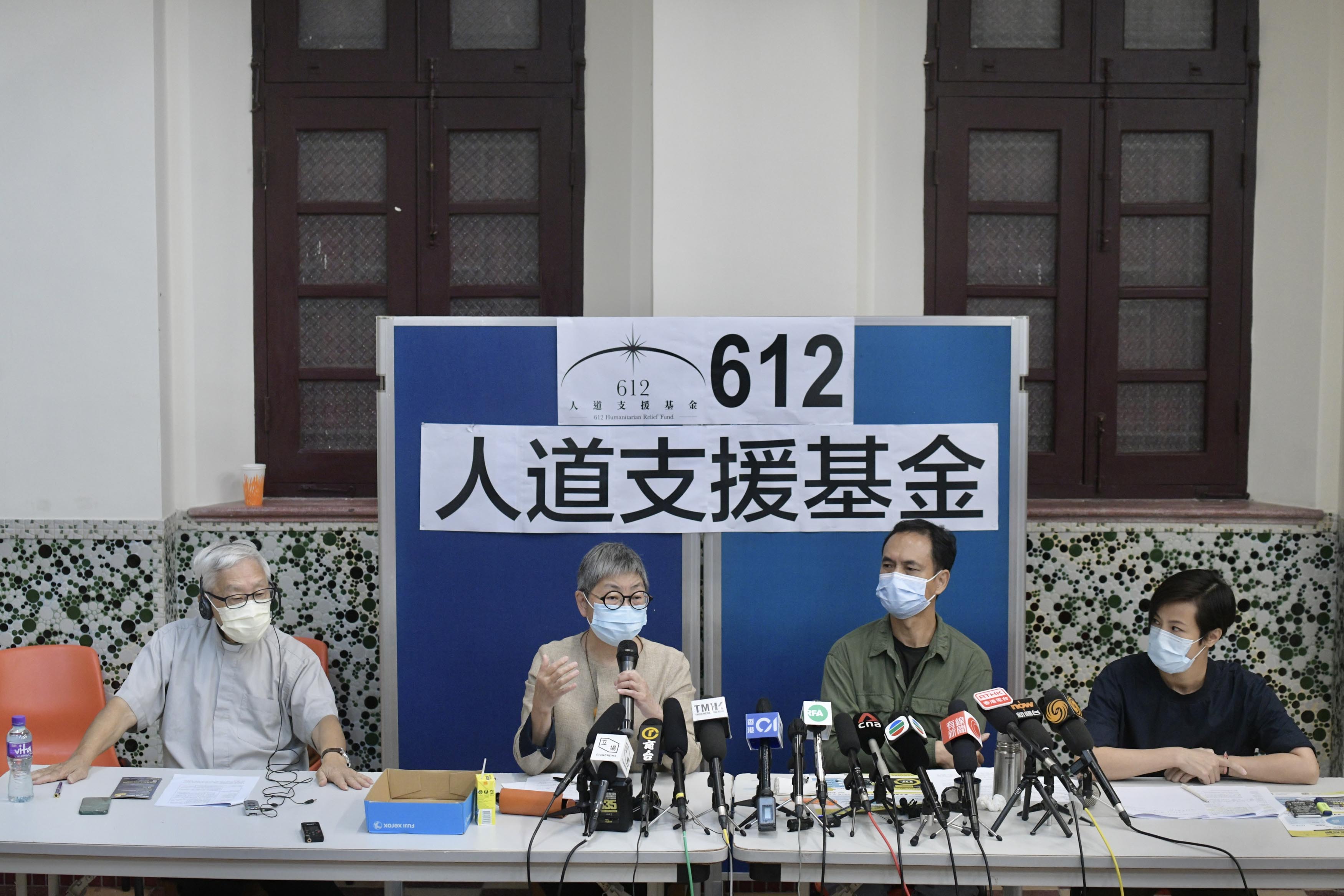 消息：警國安處拘捕陳日君、何韻詩等人 涉「612人道支援基金」