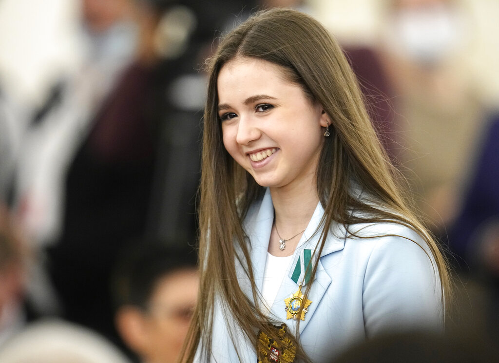 俄羅斯的華利伊娃可能是最後一個以15歲之齡出戰冬奧的花樣滑冰選手。(美聯社)