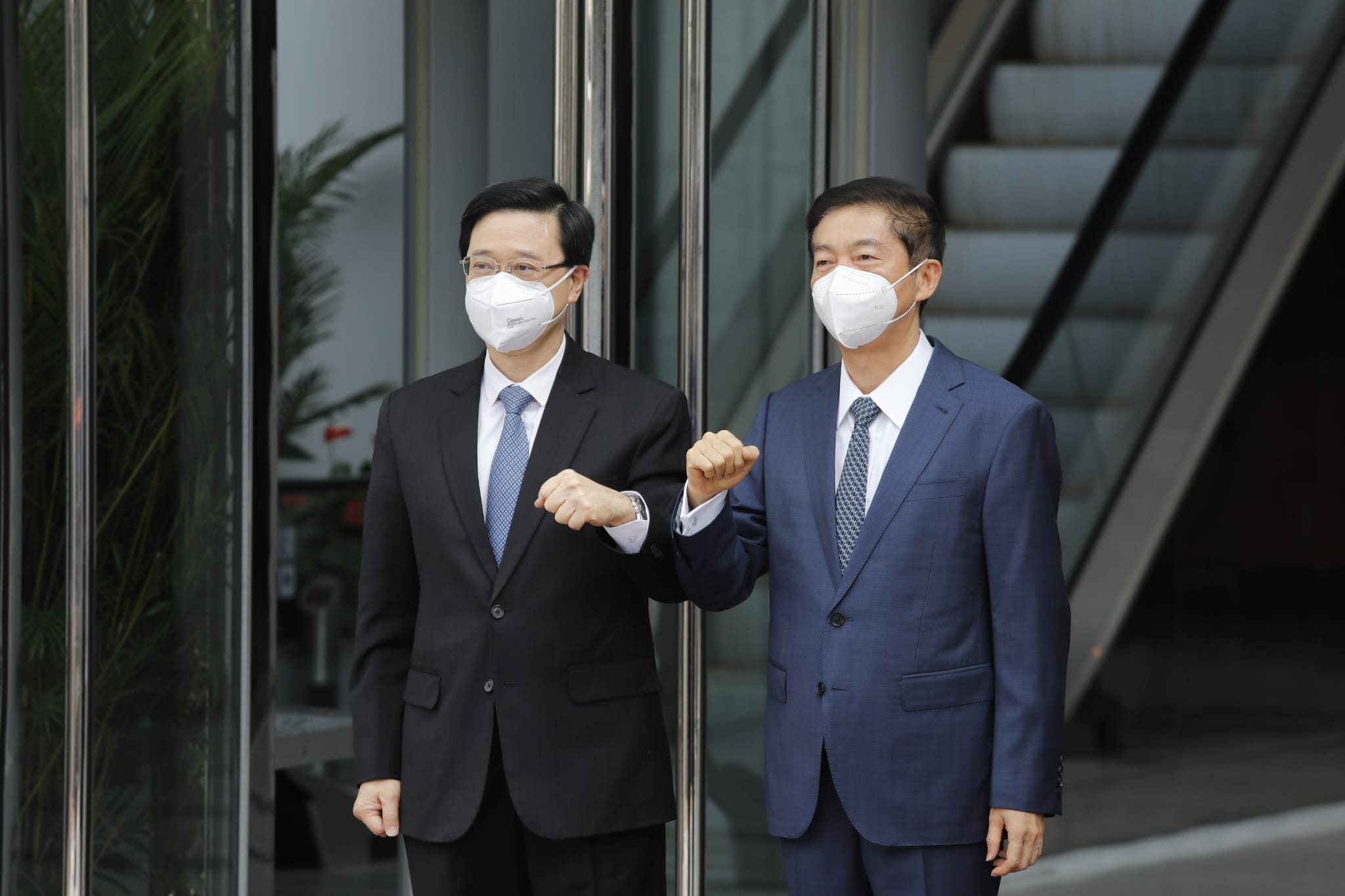 李家超下午拜訪中聯辦等中央駐港機構