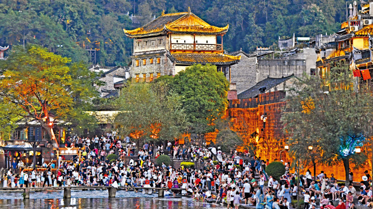 內地行程碼「刪星」 跨省旅遊搜索預訂量應聲暴漲