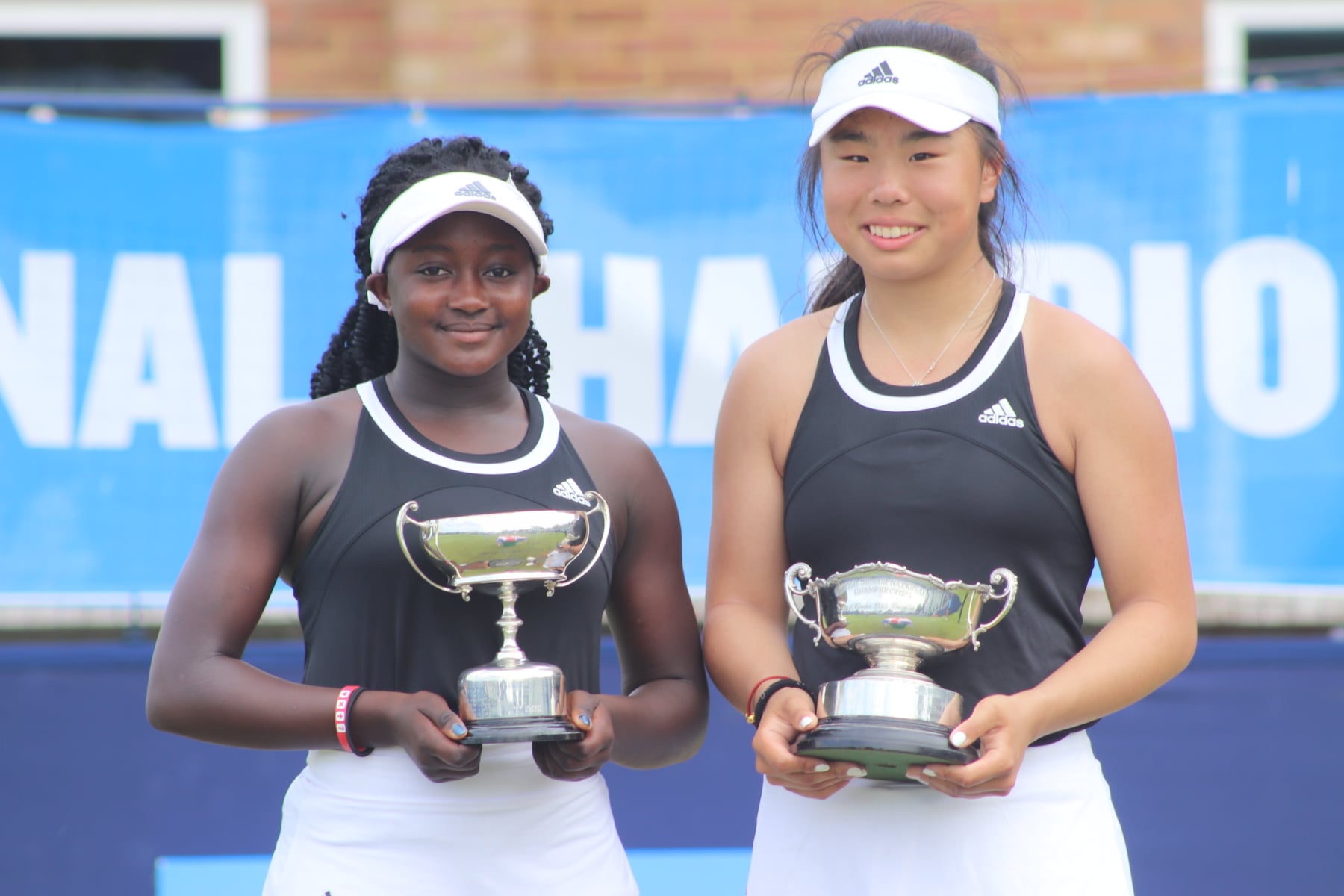 英國的Mingge Xu成為溫網公開賽以來最年輕球手。(Twitter圖片)