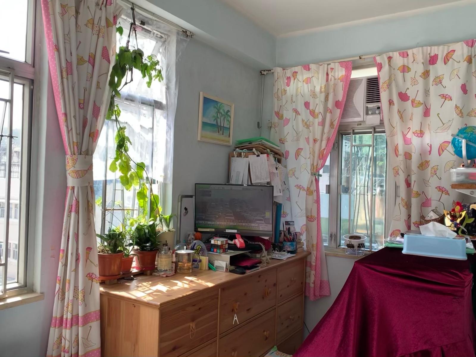 雖然單位實用面積只有223方呎，但間隔四正見使，大廳設有多扇窗，室內光猛不侷促。(代理提供相片)