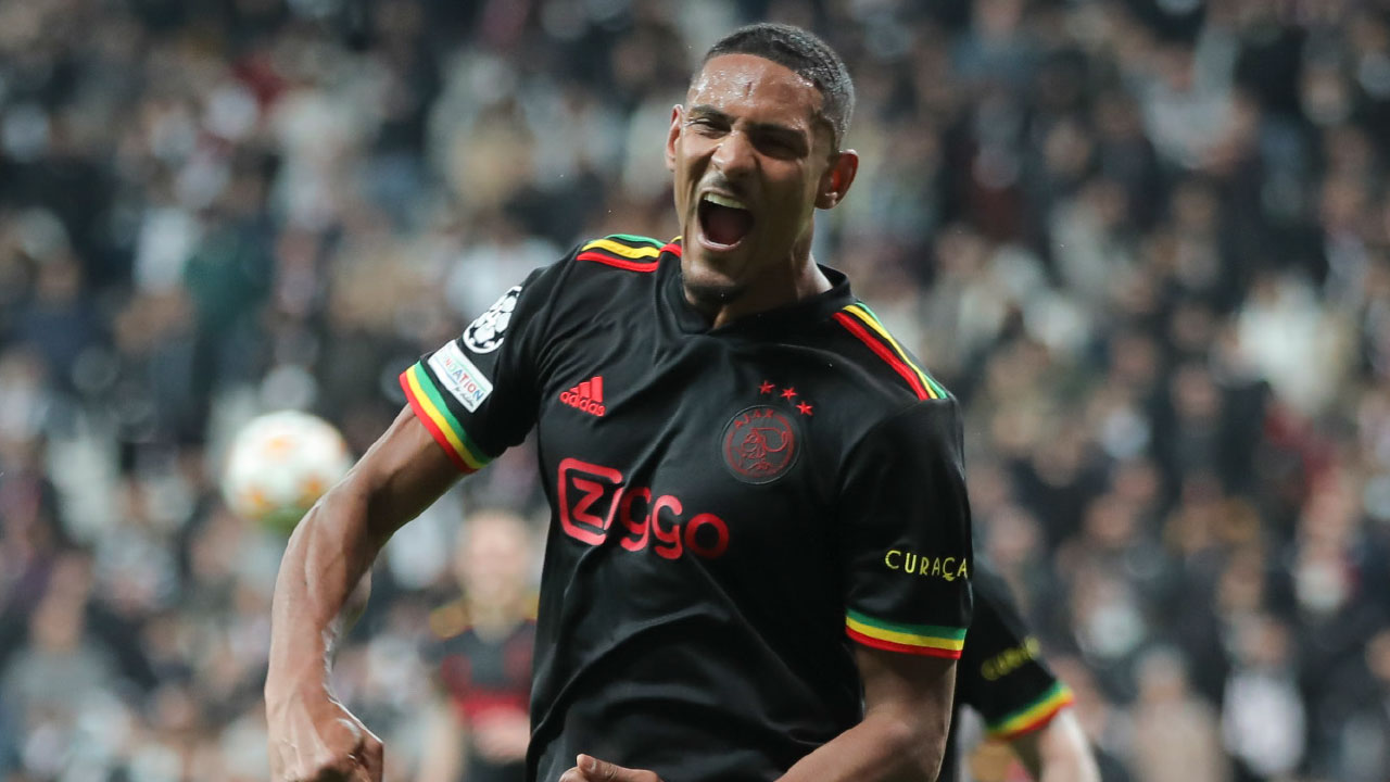 阿積士揸極唔乾