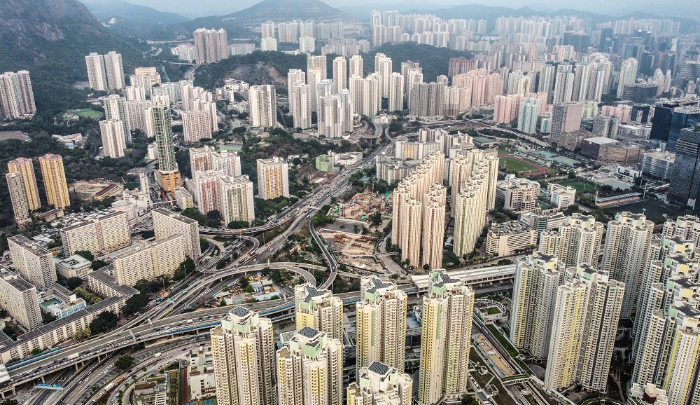 中原研究指，受持續加息影響，今年截止至7月27日，整體樓宇買賣合約登記預計全月錄5,000宗及420億元，宗數及金額將齊創4月的4,852宗及417.9億元後3個月新低。(資料圖片)