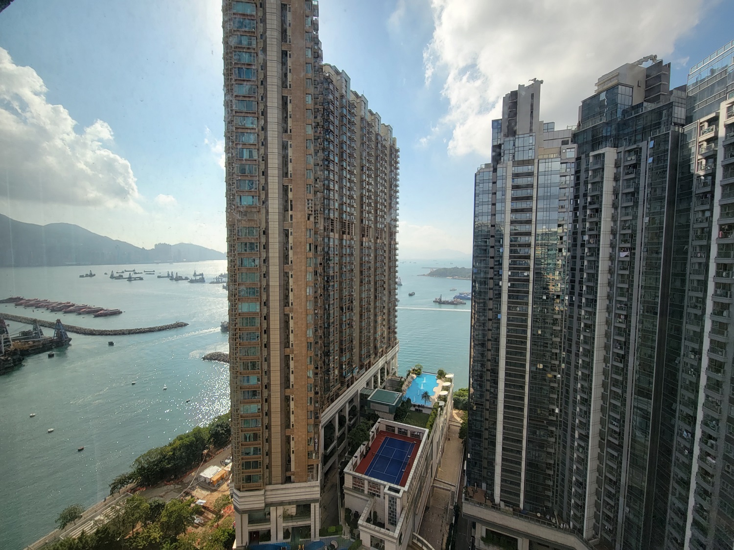 主人套房窗外的景色遼闊吸引。