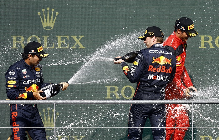 韋斯特本與佩雷斯分別取得比利時站第1、2位。(路透社)