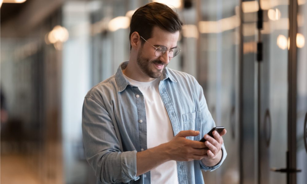 支薪轉帳丨Deel推出Instant Card Transfer 提供貨幣兌換與國際支付服務