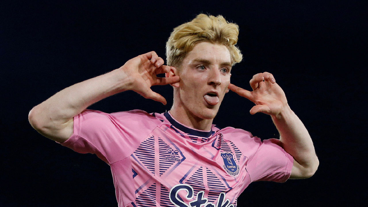 默郡打吡迎利物浦 愛華頓新星新鋒撐場