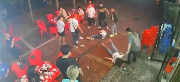 唐山惡霸打人案昨日開審。(互聯網)