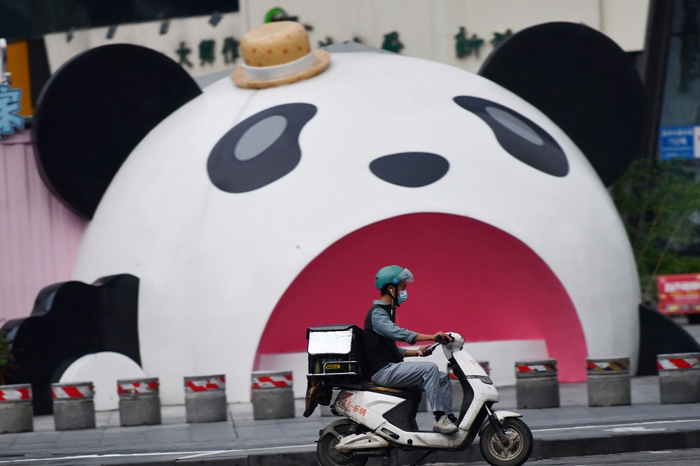 內地將在中秋及國慶前後加強疫情防控。(中新社)