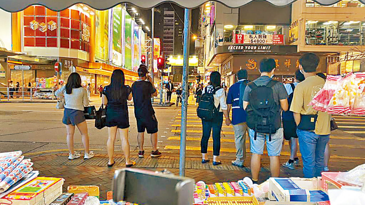 私煙橫行 報販受罪