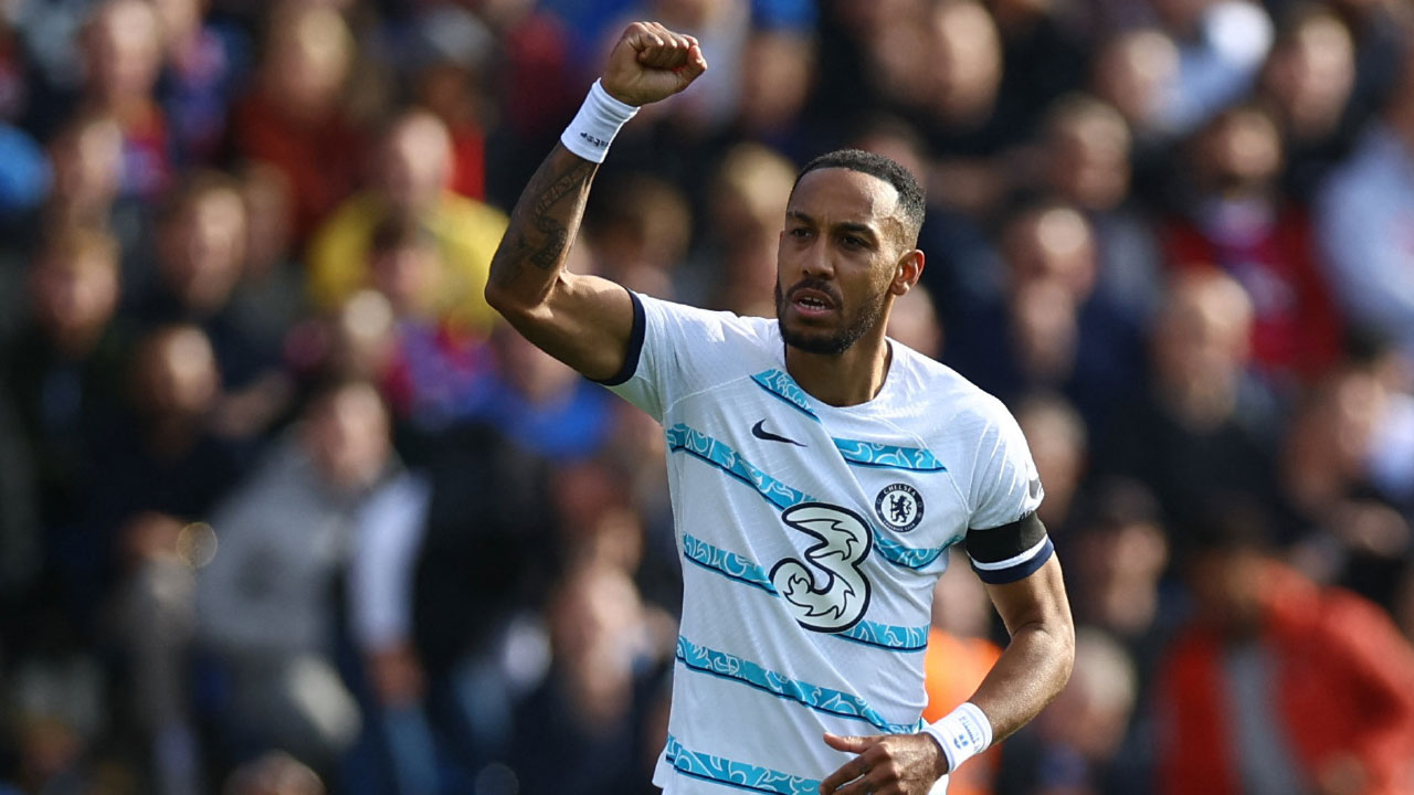 新帥爭歐聯分組首勝 車路士鬥AC米蘭