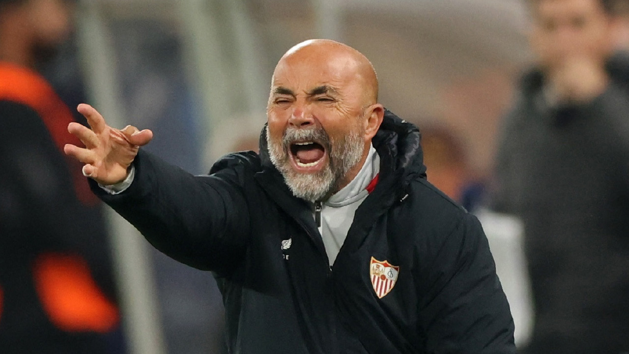 西維爾換教練前後