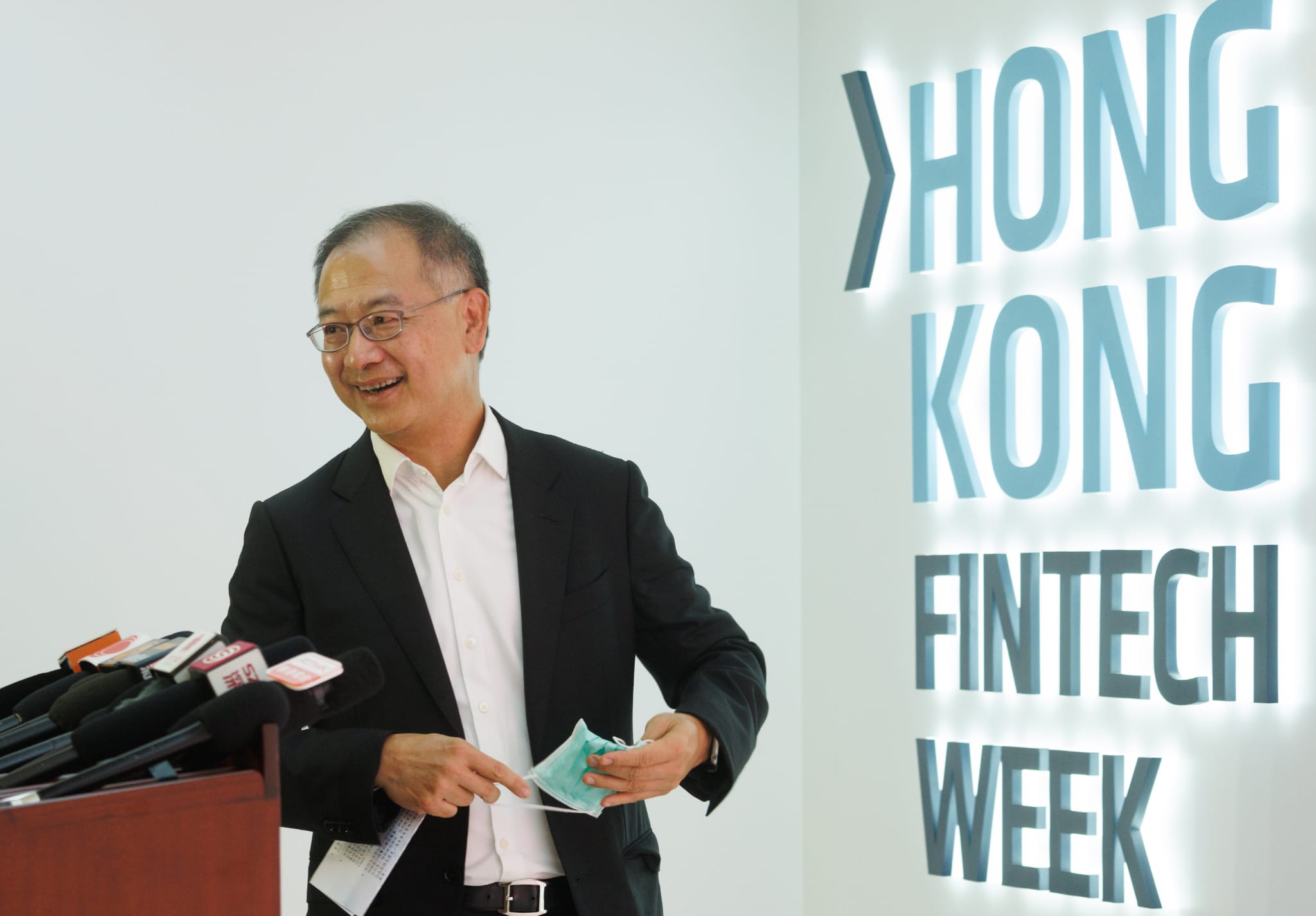 金融科技周｜金管局余偉文推新措施拓金融科技 研綠色債券代幣化