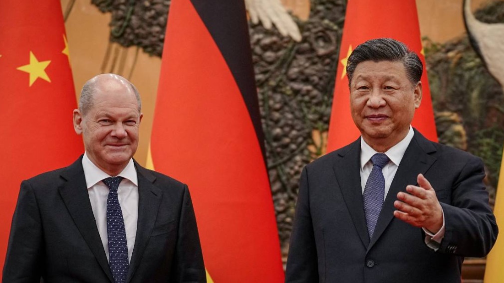 習近平會見肖爾茨，籲中德攜手合作。(路透社)