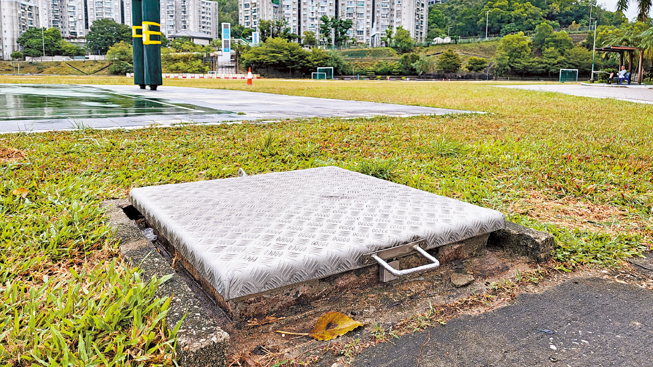 深水埗配水庫32泥土樣本含類鼻疽 袁國勇疑通風口進入 頭1分鐘食水勿飲用