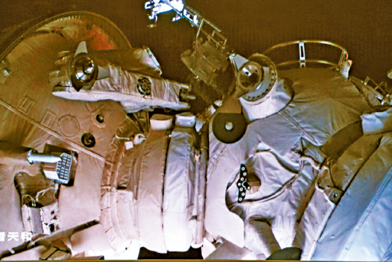 歷時13小時 夢天成功對接天和號