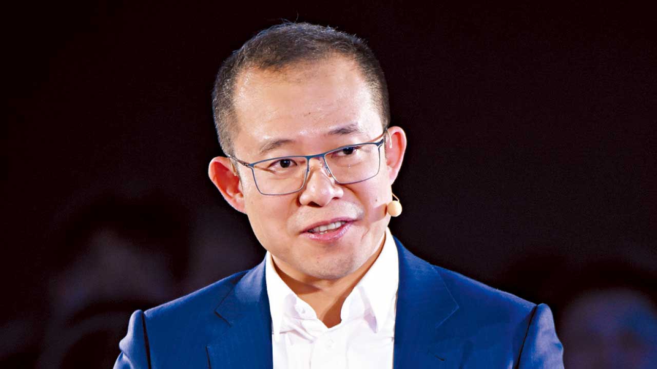 股王季績超預期 經調整利潤終止4連跌