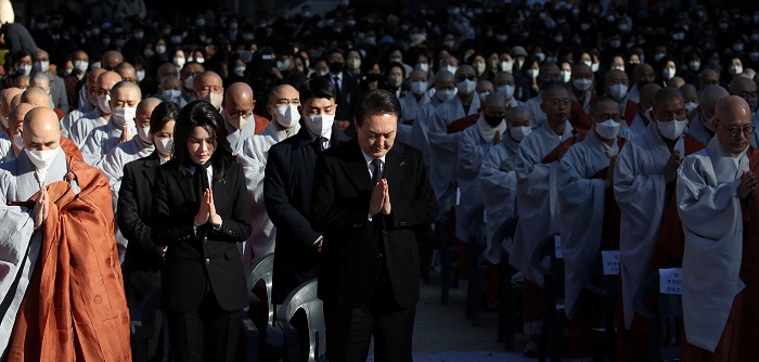 南韓總統尹錫悅為梨泰院事件道歉。(路透社)