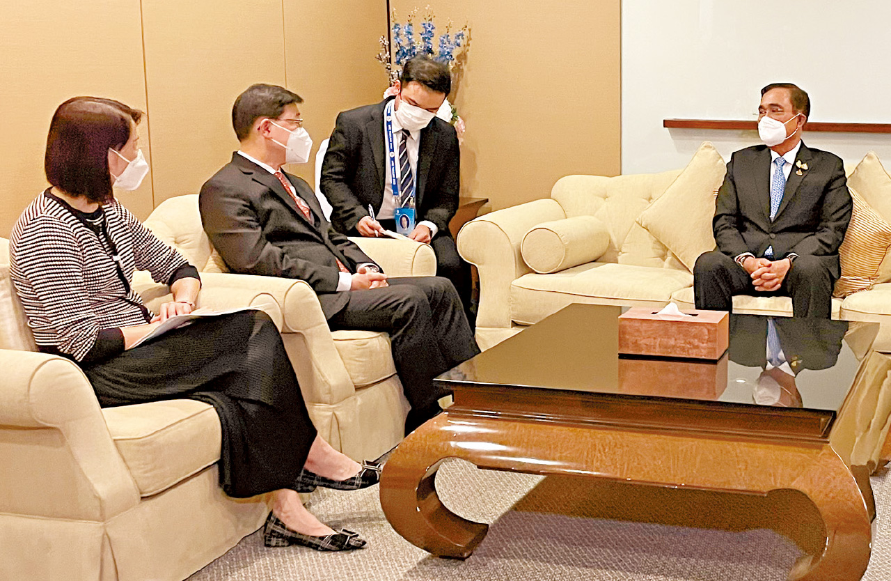 首次外訪抵泰 明出席APEC 李家超︰意義重大