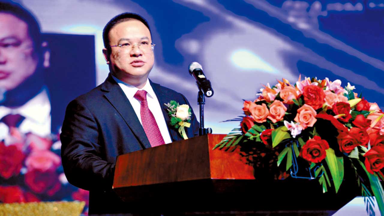 金禧國際老闆的警世文