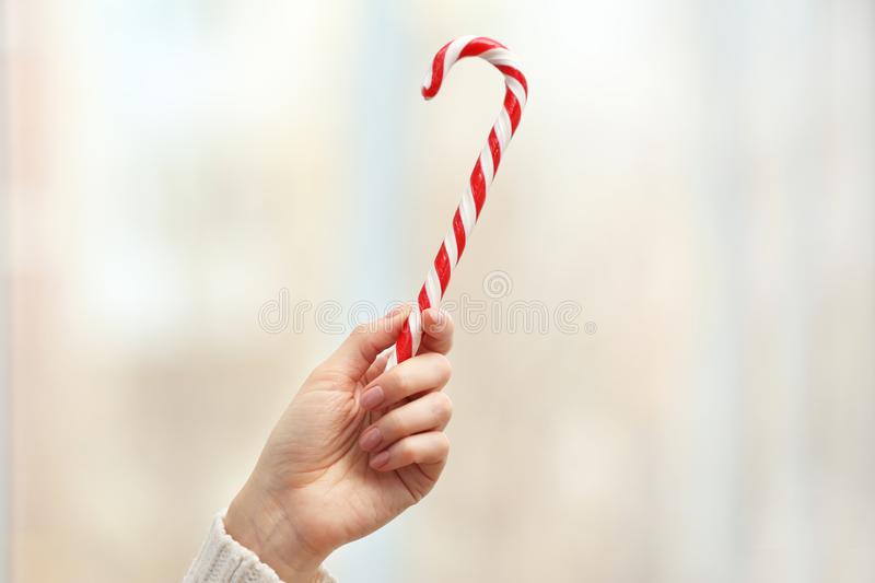 下體卡士的糖，英女醫生籲勿將聖誕飾物當性用具。(網上圖片)