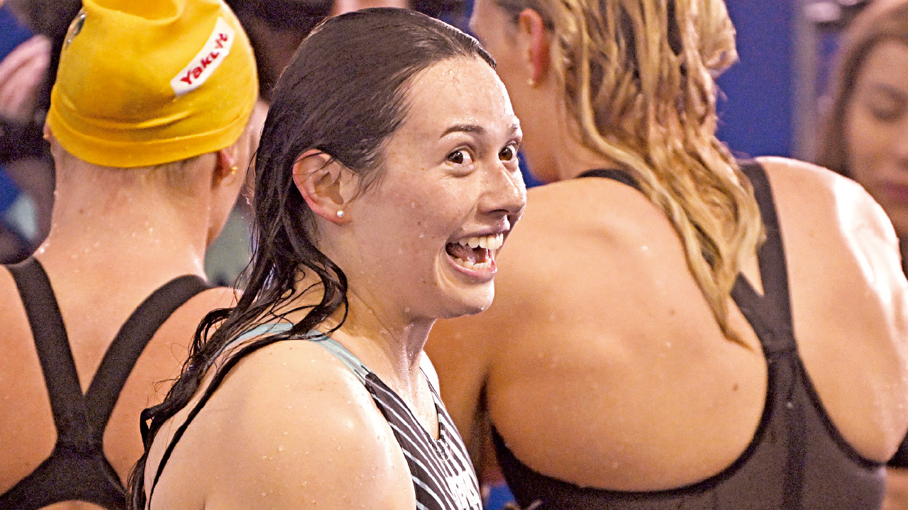 世界短池游泳錦標賽 何詩蓓衛冕女子200米自由泳金牌