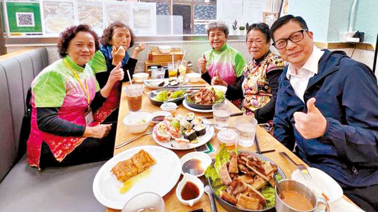 鄧炳強和四朵金花有個約會