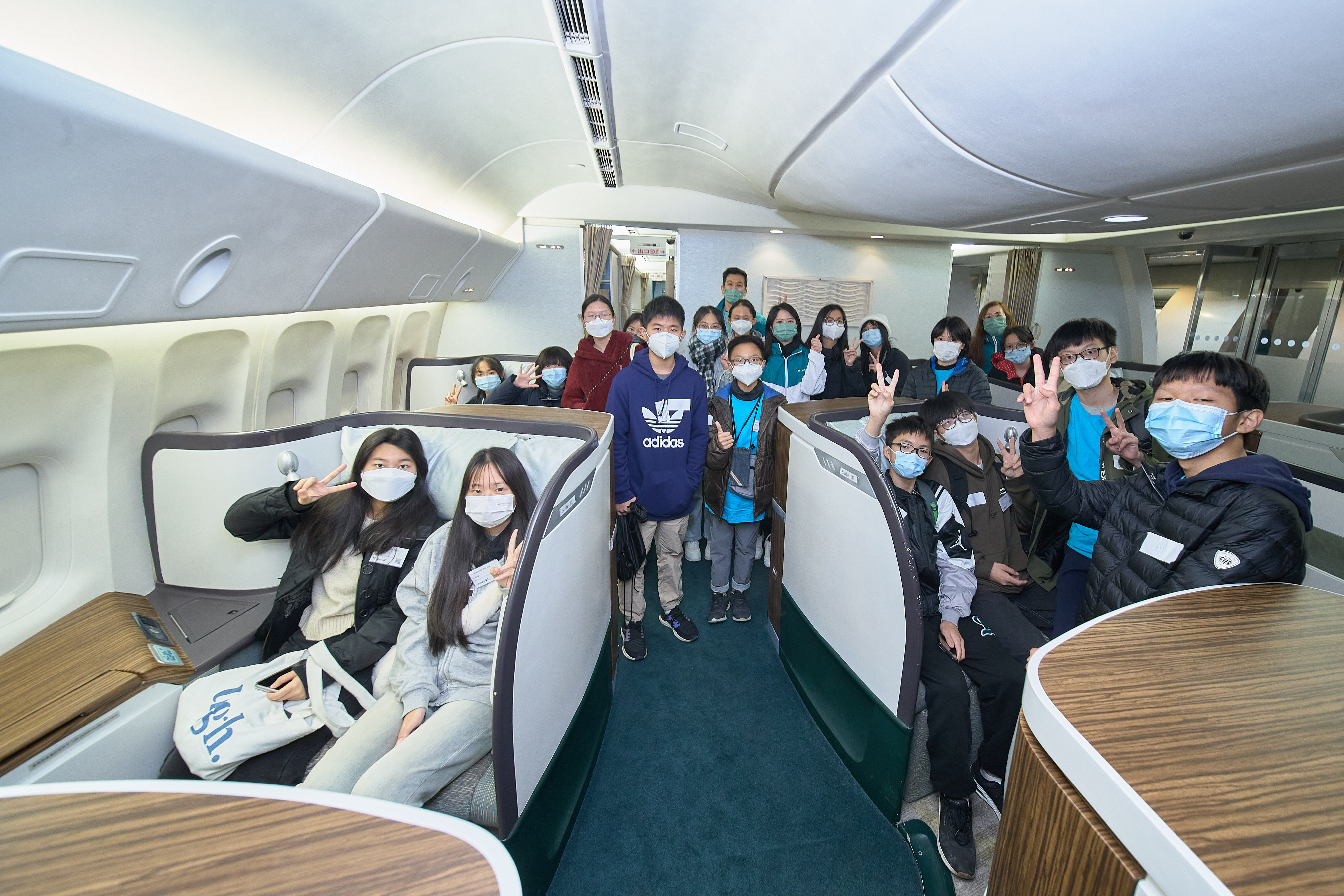 共創明Teen｜國泰邀1600學員友師參與體驗日至明年3月 預告有「空中之旅」作計劃總結