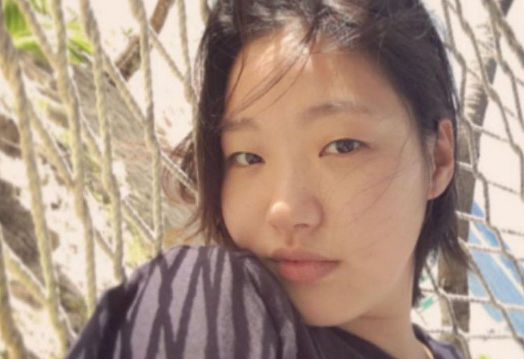 【即時娛樂】素顏相被評「鬼臉新娘」 金高恩刪相