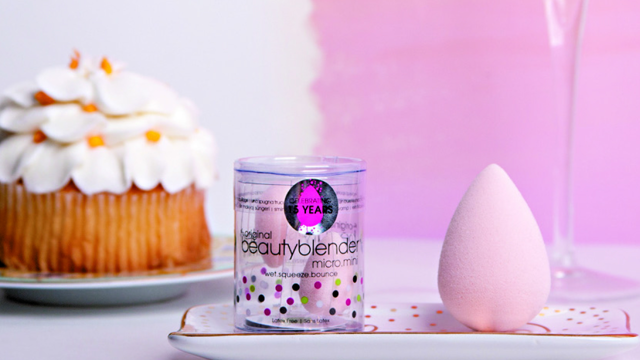 無縫美妝蛋面世15周年推香檳粉紅 阿Pink教你化最新春夏韓妝