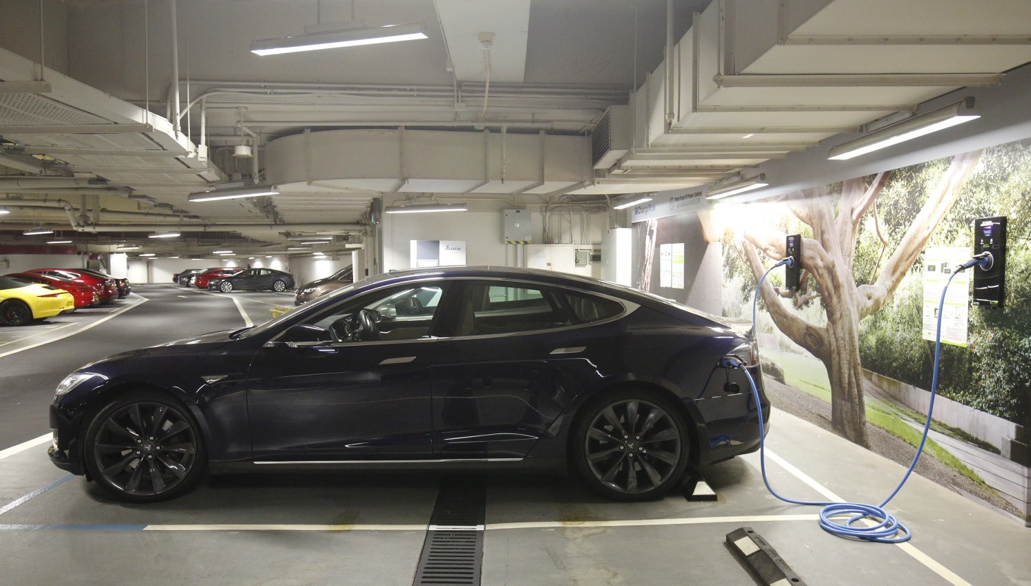 【預算案】電動私家車登記稅寬免設限 消息：再推全數豁免誘因不大