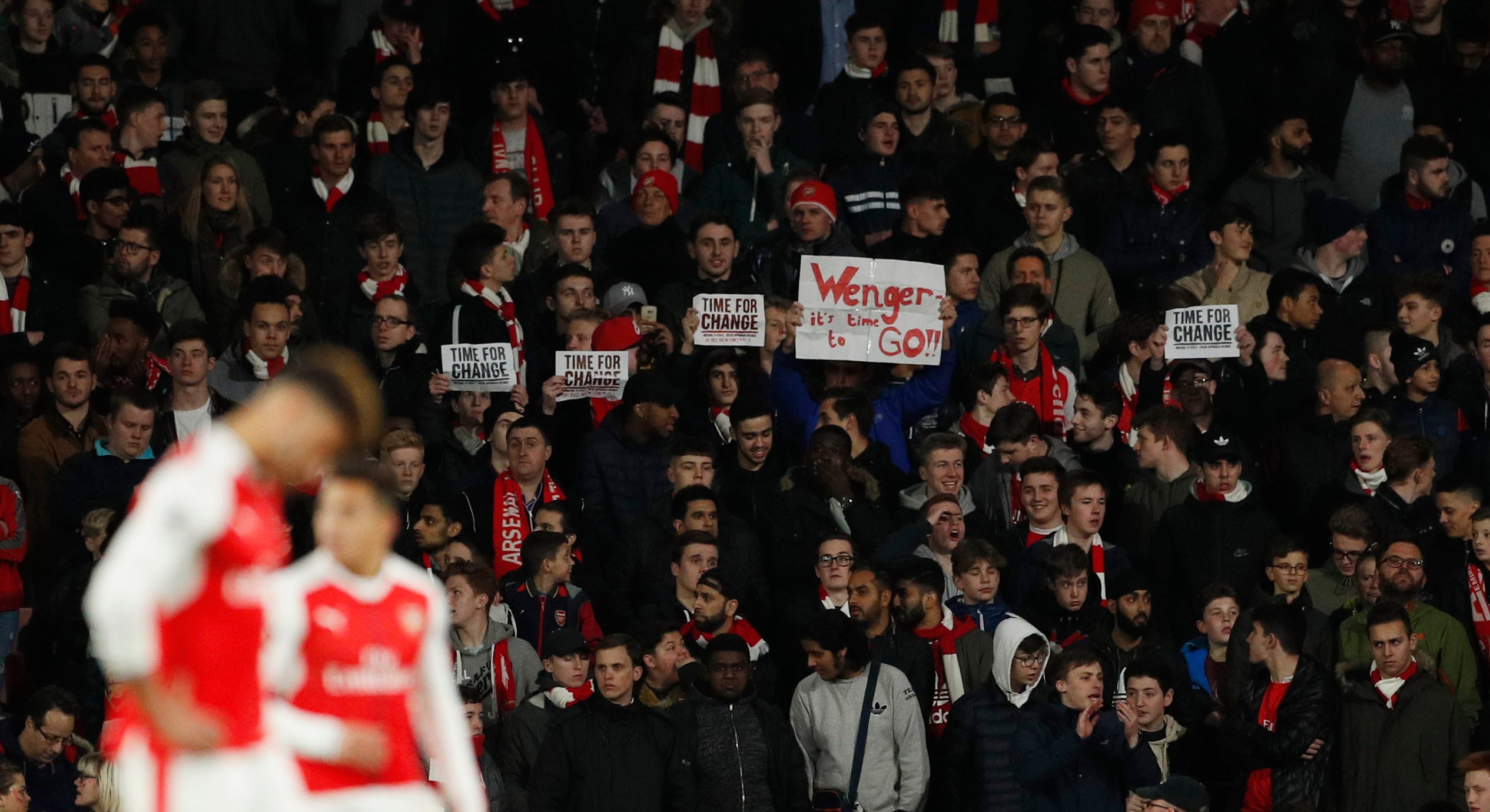 阿仙奴名宿促雲加下台