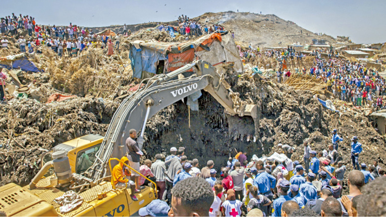 埃塞俄比亞垃圾山倒塌釀50死