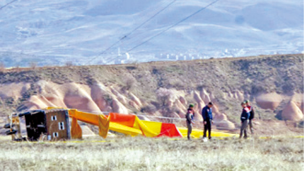 土國熱氣球撞電纜21死傷