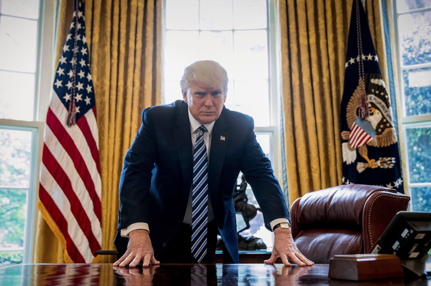 特朗普上任近百日 53%美國人不滿意表現