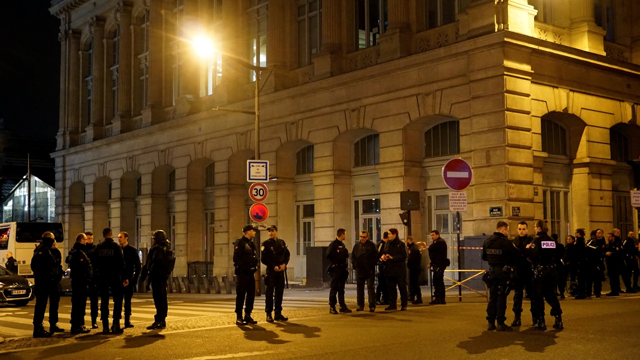 法國警疏散火車站旅客搜捕3名危險人物